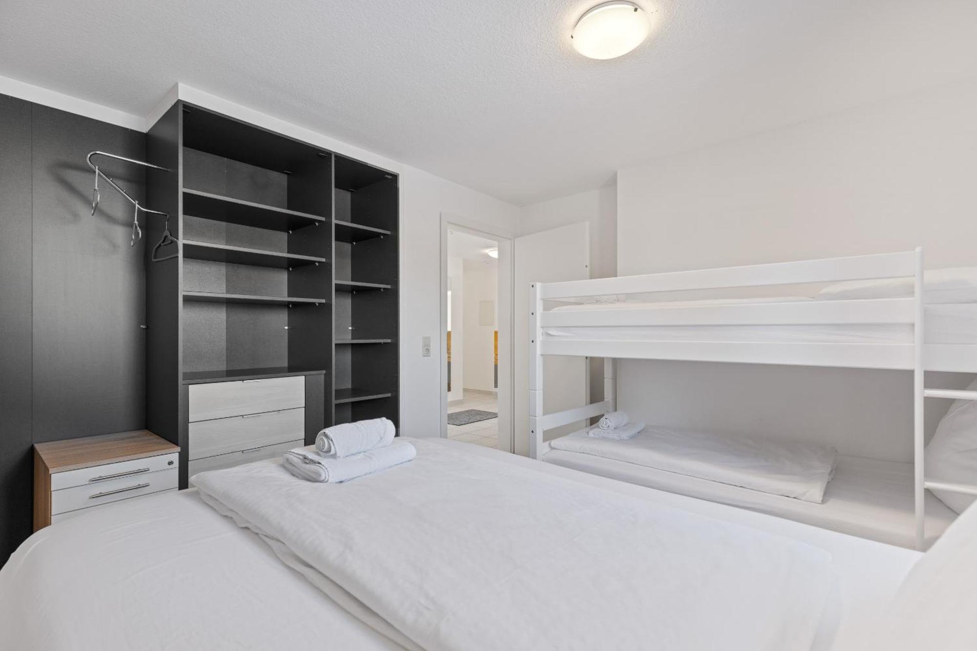 Goldcream Suites - Modern - Netflix - Free Parking Guenzburg Ngoại thất bức ảnh